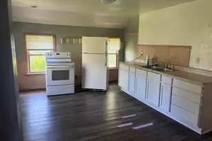 922 Broadway Ave, Sheboygan, WI 53081 - Photo 11