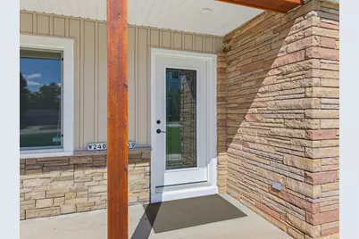 W240N6309  Maple Ave, Sussex, WI 53089 - Photo 43