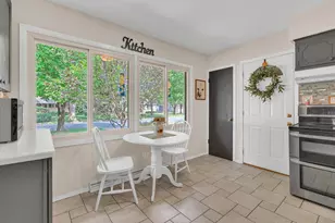 70 Cherry Ln, Fond du Lac, WI 54935 - Photo 9
