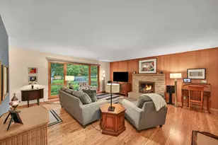 4615 W Sunnydale Ln, Mequon, WI 53092 - Photo 3