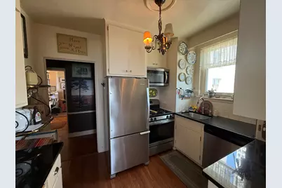 925 E Wells St #717, Milwaukee, WI 53202 - Photo 11
