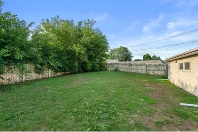 8308 W Crawford Ave #8310, Milwaukee, WI 53220 - Photo 7