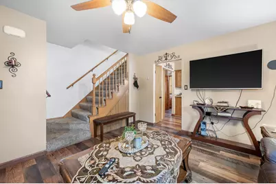 8308 W Crawford Ave #8310, Milwaukee, WI 53220 - Photo 11