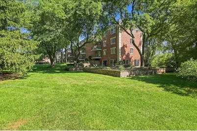 13335  Watertown Plank Rd #311, Elm Grove, WI 53122 - Photo 23
