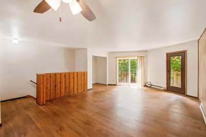W169N11546  Biscayne Dr, Germantown, WI 53022 - Photo 5