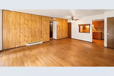 W169N11546  Biscayne Dr, Germantown, WI 53022 - Photo 3