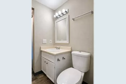 1061  Regent Rd #612, Oconomowoc, WI 53066 - Photo 19