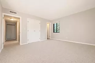 1061 Regent Rd, Oconomowoc, WI 53066 - Photo 11