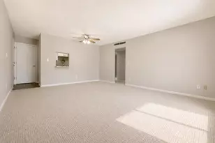 1061 Regent Rd, Oconomowoc, WI 53066 - Photo 5