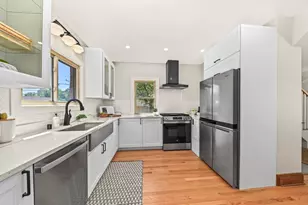 119 E Ohio Ave, Milwaukee, WI 53207 - Photo 13