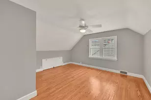 2464 N 82nd St, Wauwatosa, WI 53213 - Photo 27
