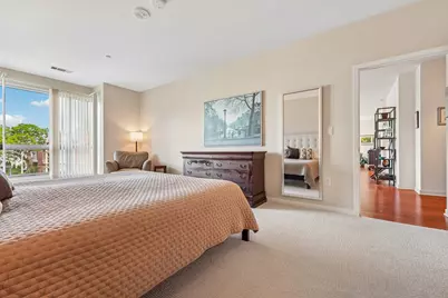 1522 N Prospect Ave #303, Milwaukee, WI 53202 - Photo 25
