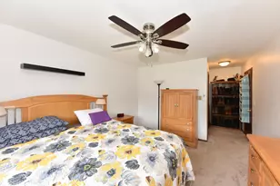 N49W36111 Nottingham Ln, Oconomowoc, WI 53066 - Photo 17