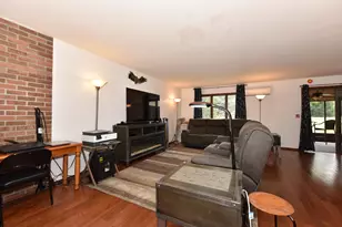 N49W36111 Nottingham Ln, Oconomowoc, WI 53066 - Photo 3