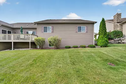 112  Walnut Ridge Rd #17, Racine, WI 53182 - Photo 3