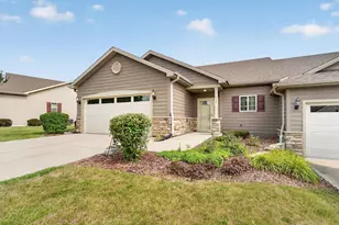 112 Walnut Ridge Rd, Racine, WI 53182 - Photo 1
