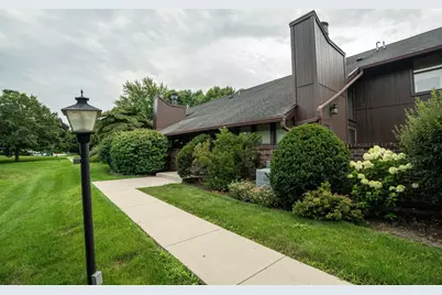 5190  Woodbridge Ln, Greenfield, WI 53221 - Photo 35