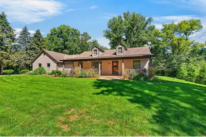 6242  Pleasant Valley Rd, Cedarburg, WI 53024 - Photo 3