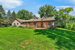 6242 Pleasant Valley Rd, Cedarburg, WI 53024 - Photo 3