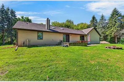 6242  Pleasant Valley Rd, Cedarburg, WI 53024 - Photo 33