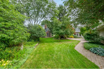 15720 W Roualt St, Brookfield, WI 53005 - Photo 33