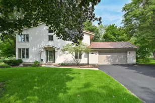 15270 Red Fox Ln, Elm Grove, WI 53122 - Photo 1
