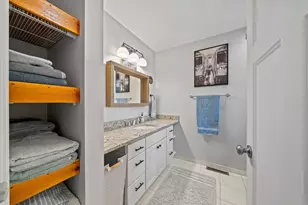 1069 Sauganash Dr, Fontana, WI 53125 - Photo 23
