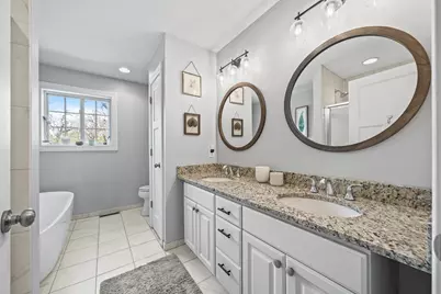 1069  Sauganash Dr, Fontana, WI 53125 - Photo 29
