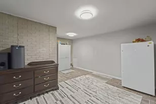9022 W Stuth Ave, West Allis, WI 53227 - Photo 19