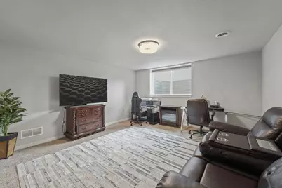9022 W Stuth Ave, West Allis, WI 53227 - Photo 17