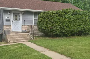 517 N Wisconsin St, Elkhorn, WI 53121 - Photo 1