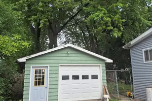 517 N Wisconsin St, Elkhorn, WI 53121 - Photo 3