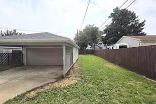 9609 W Grant St, West Allis, WI 53227 - Photo 39