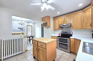 9609 W Grant St, West Allis, WI 53227 - Photo 5
