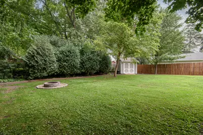 1608  Beverly Ln, West Bend, WI 53090 - Photo 7