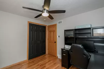 1608  Beverly Ln, West Bend, WI 53090 - Photo 27
