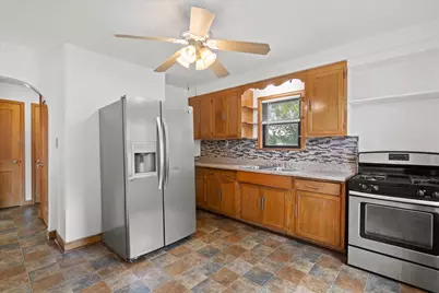 3776 S 19th St, Milwaukee, WI 53221 - Photo 11