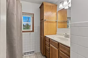 3519 W Marshall St, Manitowoc, WI 54220 - Photo 11