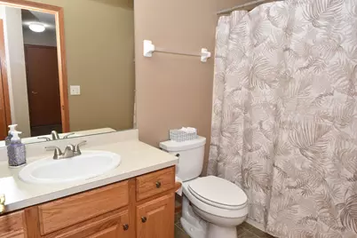 2911  Clear Water Ln, Waukesha, WI 53189 - Photo 31