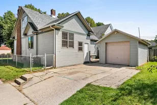 2202 Henry St, Sheboygan, WI 53081 - Photo 21