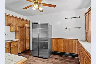 2202  Henry St, Sheboygan, WI 53081 - Photo 9
