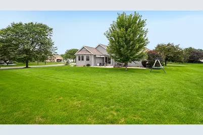 N64W13863  Cobblestone Dr, Menomonee Falls, WI 53051 - Photo 55