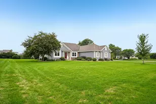 N64W13863 Cobblestone Dr, Menomonee Falls, WI 53051 - Photo 57