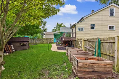 3678 S Bombay Ave, Saint Francis, WI 53235 - Photo 19