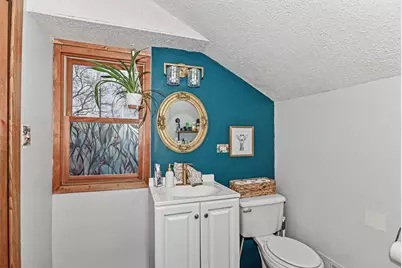 3678 S Bombay Ave, Saint Francis, WI 53235 - Photo 11