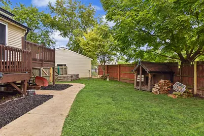 3678 S Bombay Ave, Saint Francis, WI 53235 - Photo 3
