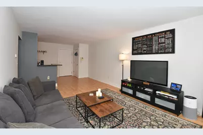 2121 N Cambridge Ave #212, Milwaukee, WI 53202 - Photo 3