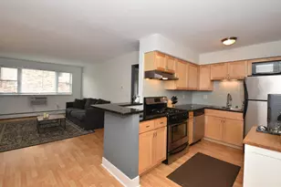 2121 N Cambridge Ave, Milwaukee, WI 53202 - Photo 5