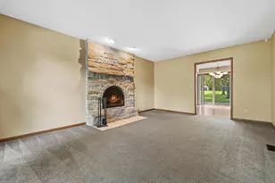 7849 Green Bay Rd, Pleasant Prairie, WI 53142 - Photo 5