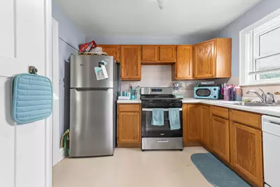 1554 E Hampton Dr, Whitefish Bay, WI 53217 - Photo 29